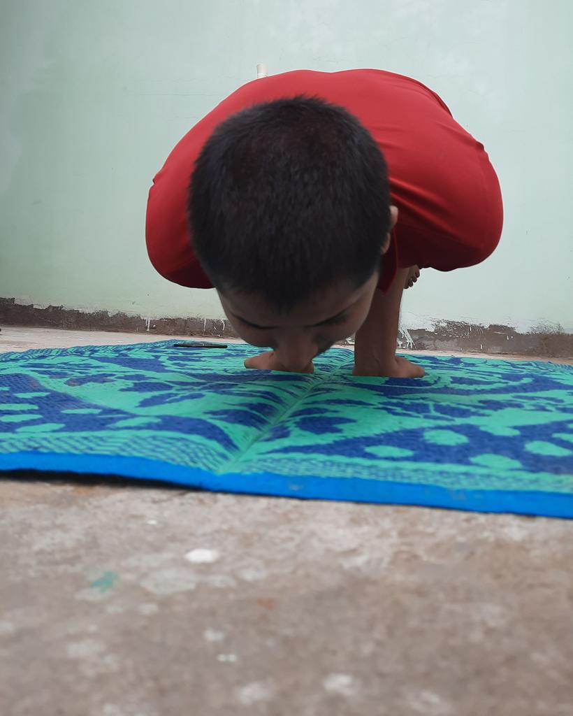 LOKESHPRATAPYA1's tweet image. #मयूरासन 

CSC Celebrate International Yoga Day 2020.

#CSCPeYoga
#IDoYogaAtHome
@CSCegov_
 @CSCUttarPradesh 
@Promo131292 
@divyadarshan08