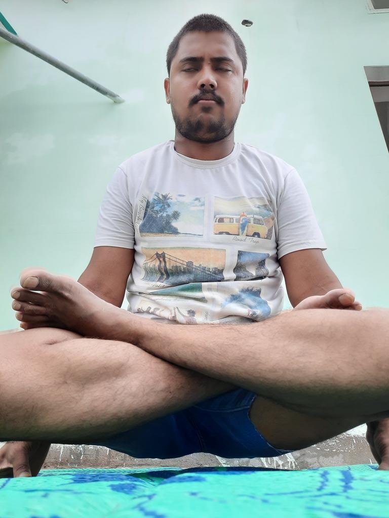 LOKESHPRATAPYA1's tweet image. CSC Celebrate International Yoga Day 2020.

#CSCPeYoga
#IDoYogaAtHome
@CSCegov_
 @CSCUttarPradesh 
@Promo131292 
@divyadarshan08