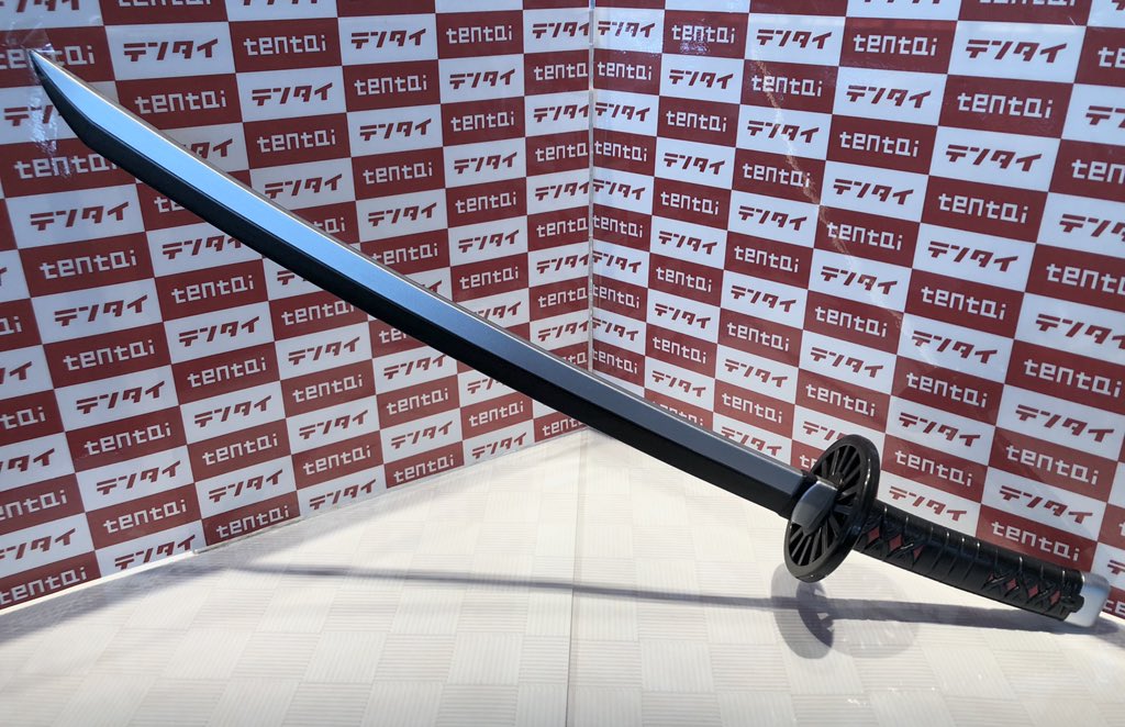 タイトーステーション福岡天神店 くらやみ遊園地open 2fプライズ 鬼滅の刃 より 竈門炭治郎 の日輪刀が入荷しています 黒い刀身がすごくカッコいいです 観賞用に是非どうぞ