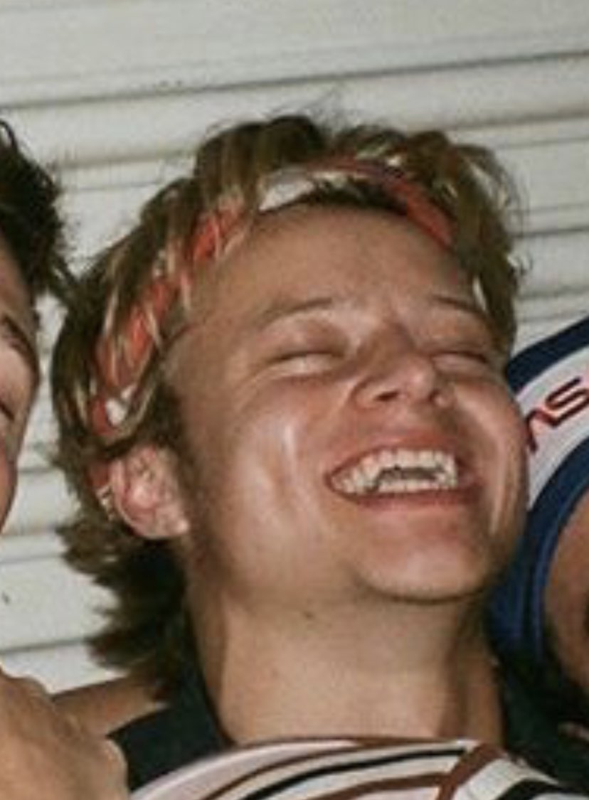 rudy pankow as harry styles: a thread