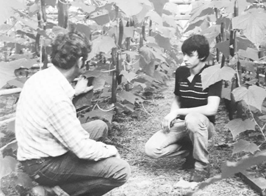 Ze leerden ons hard werken, de kneepjes van het vak en succesvol ondernemen. De ontwikkelingen in de sector gaan hard, maar waar waren we zonder de kennis van onze vaders? Een ode aan alle ondernemers die het stokje weer overdragen aan de volgende generatie. Fijne Vaderdag!