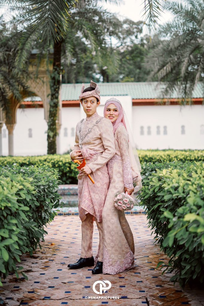 ohsnappicture's tweet photo. Pengantin tak puas hati dengan photographer ! Tak puas hati sebab gambar dengan harga tak masuk akal !😡 Harga sangat murah tapi dapat hasil mcm bayar harga yang mahal high end !! 😱 tak percaya try la whatsapps tanya pakej dah tanya terus lock date okay?! 😉
@twtmalaywedding https://t.co/QZqIcNBBPT