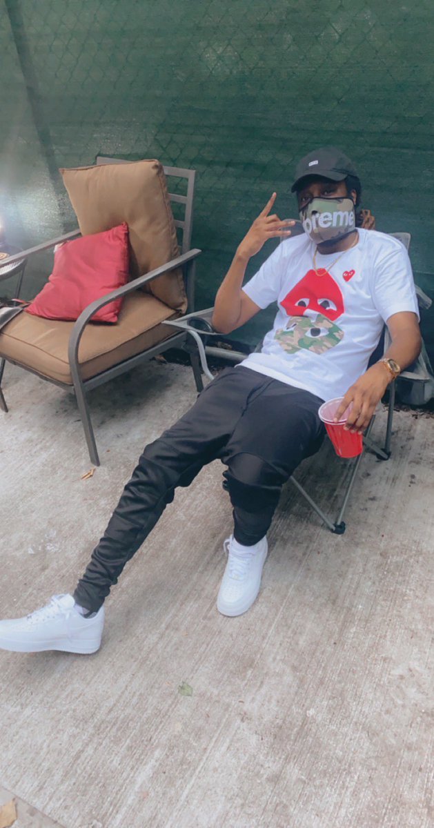 NAJSQUIAT's tweet photo. First turnt nigga from the hood,
 they curious https://t.co/Lb78C9qmYG
