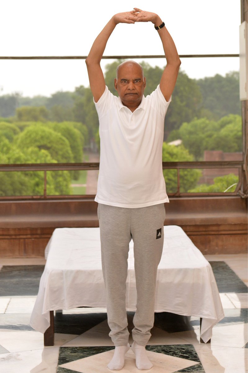 सब को अंतरराष्ट्रीय योग दिवस की बधाई! प्राचीन योग विज्ञान मानवता को भारत का अमूल्य उपहार है। मुझे प्रसन्नता है कि अधिकाधिक लोग योग को जीवन में अपना रहे हैं। संघर्ष व तनाव के बीच, विशेष रूप से कोविड-19 के इस दौर में, शरीर को स्वस्थ व मन को शांत रखने में योगाभ्यास सहायक सिद्ध होगा।