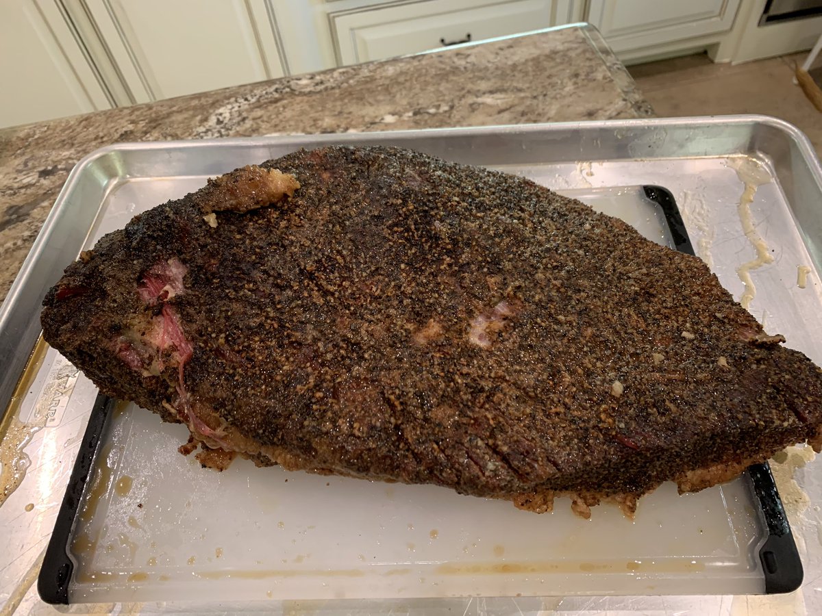 NathanWebb1's tweet photo. Nailed it! New technique - New outcome! @MeatChurch #HolyCow #LowSlow #Tender #Juicy https://t.co/XpzZMvp3Bm