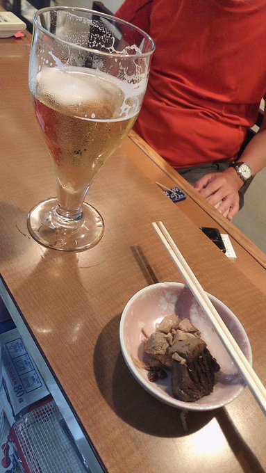 またひとつ歳をとりました  頭いてぇ https://t.co/p5A2csZ8cg