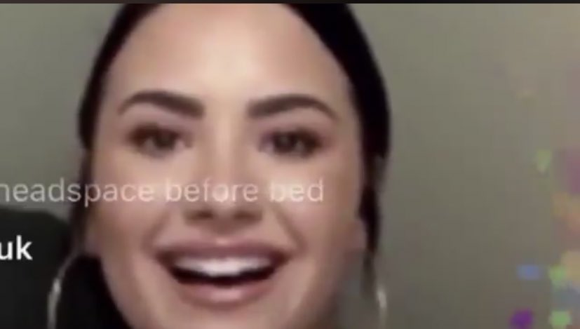  Demi Lovato: A Thread 