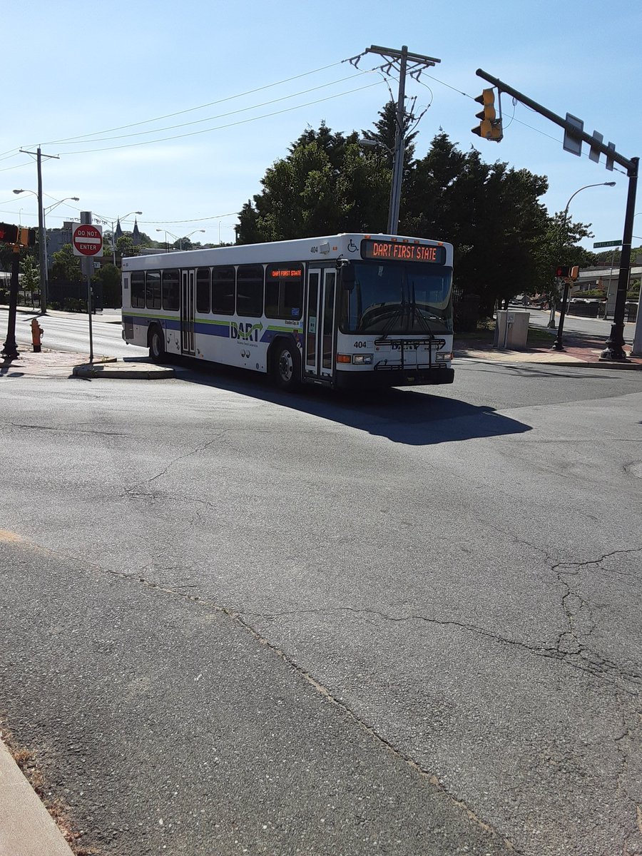 Grantcity900K's tweet photo. All the remaining DART First State 2014 Gillig Low Floor I encounter during my trip last week.
#DartFirstState #Gillig https://t.co/4jD5jkBRad