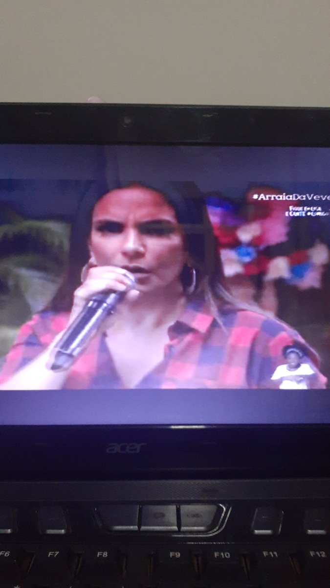 deialisa's tweet photo. #ArraiaDaVeveta o trem bão sô https://t.co/V8ol0lc9OH