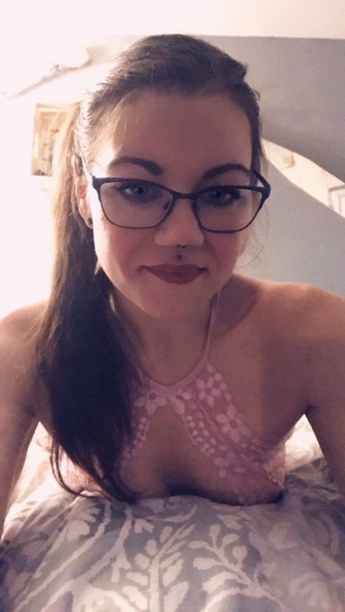 Respond to this tweet and get an uncensored pic in your DM&rsquo;s.  Retweet for a video clip.    🌈 https://t<a href="/tag/little"class="tags"><span>#little</span></a><a href="/tag/manyvids"class="tags"><span>#manyvids</span></a><a href="/tag/daddysgoodgirl"class="tags"><span>#daddysgoodgirl</span></a><a href="/tag/smol"class="tags"><span>#smol</span></a>