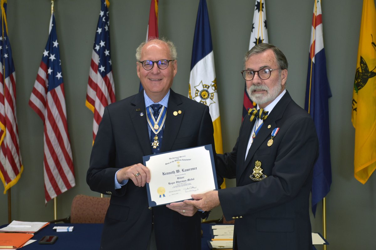 OMCSAR's tweet photo. Today we welcomed 2 new members to the Ozark Mountain Chapter SAR. James Dowell Gift, and Donald Andrew Higgerson.
Also awards were given to current members.
#OMCSAR #MOSSAR #SAR #SARNewMember #SONSOFTHEAMERICANREVOLUTION https://t.co/qmTl7WiViv