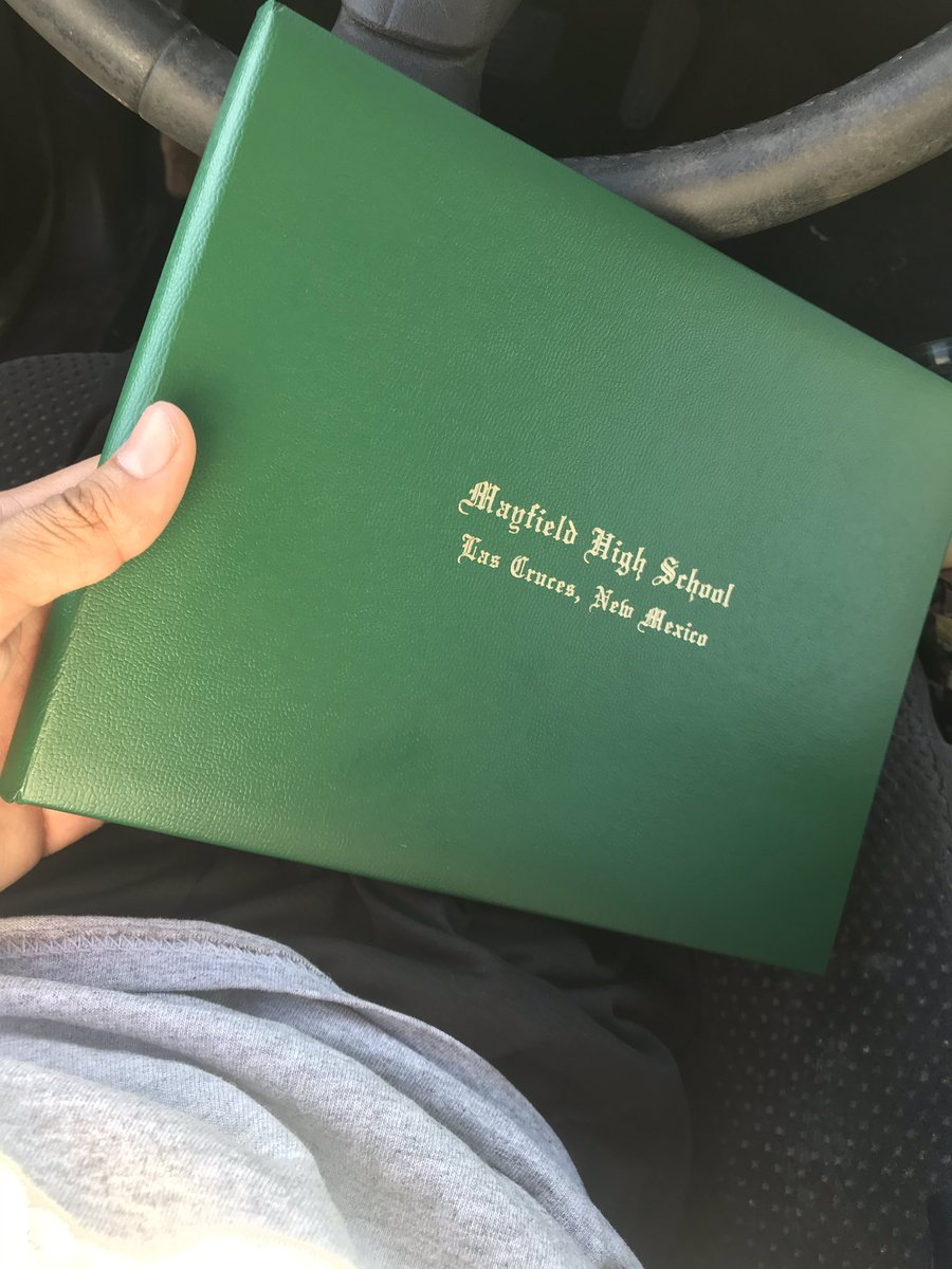 IsaiahPerea6's tweet photo. I guess since we are barely getting our diplomas it’s not to late for senior pictures right?🤷🏽‍♂️🎓                               📸@RaquelWeatherl1 https://t.co/jHdIVBBmcM