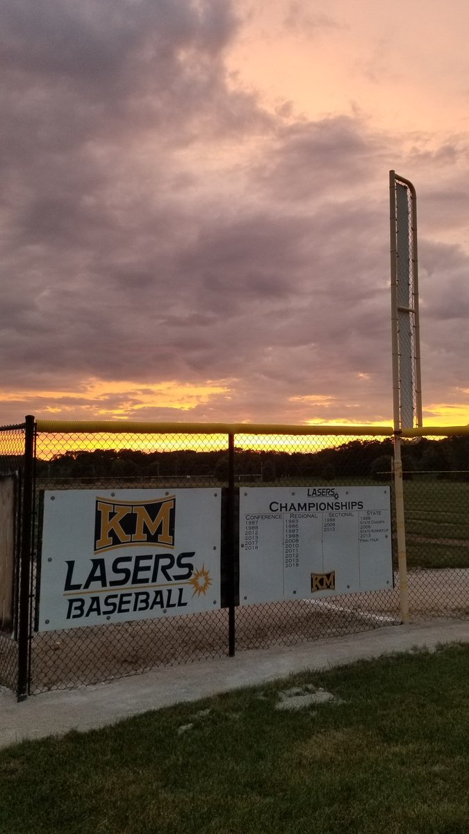 Beautiful ending to a great day of baseball! We're looking forward to a wonderdul Father's Day!