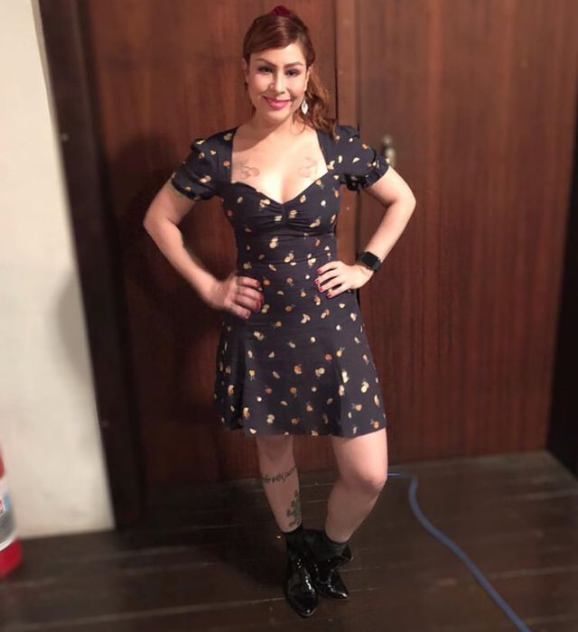 queenpitty__'s tweet photo. look bem menina roqueira para a live de ontem, que a gente ama (assim como todas, óbvio) ❤️❤️ #SextaSemLei #Pitty #Looksdapitty #pittynotwitch @Pitty #livedapitty https://t.co/OeMs4iK8dQ