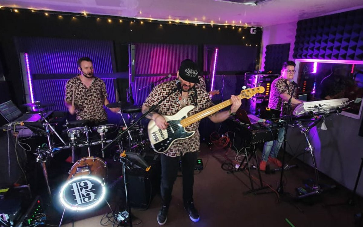 Todavía está a tiempo de bailar al ritmo de <a href="/BarrileteGuate/">Barrilete Guatemala</a> 😉 ingresa a nuestro Facebook oficial: TV Azteca Guatemala y disfruta de este gran #FBLive 🔥🥳