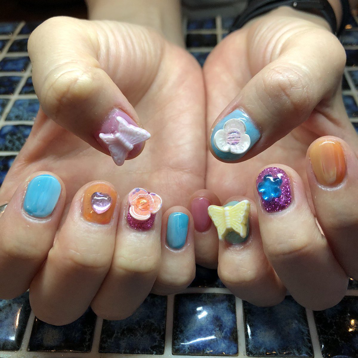 qqchasoqq's tweet photo. 旅行いけないから気持ちだけでも西海岸。夏っぽ〜最高〜🌞今日もおちゅめ可愛い。#NavyHouse https://t.co/Rstg6m2Wfu