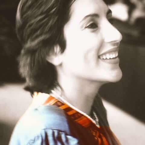 Happy birthday to the icon of bravery and symbol of Peace Shaheed Mohtarma Benazir Bhutto. 