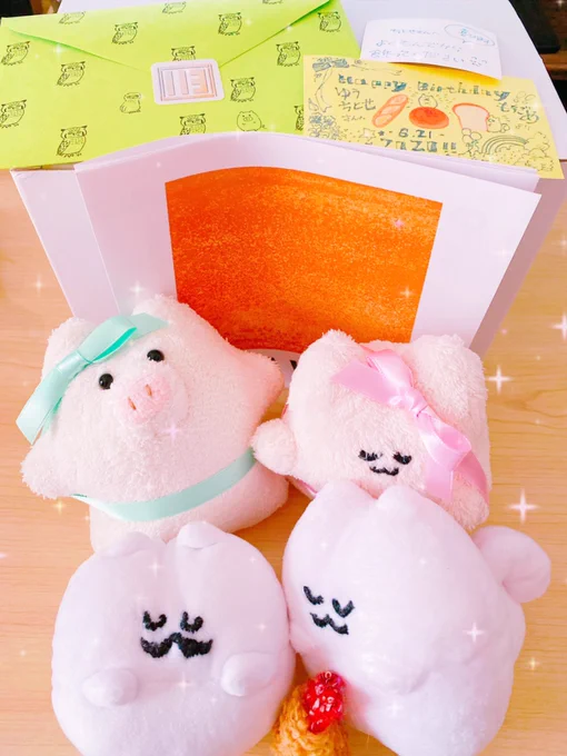 ハッピーリエ夜久クリエイター&amp;ぬい愛好会様から誕生日プレゼント頂きました!!すごいーー!!!😂🙏💝🧸🎂✨✨ ふわふわの幸せとリエ夜久がいっぱい…😢💛 
ぬい歓迎会も開きました!!これからよろしくね🥳 