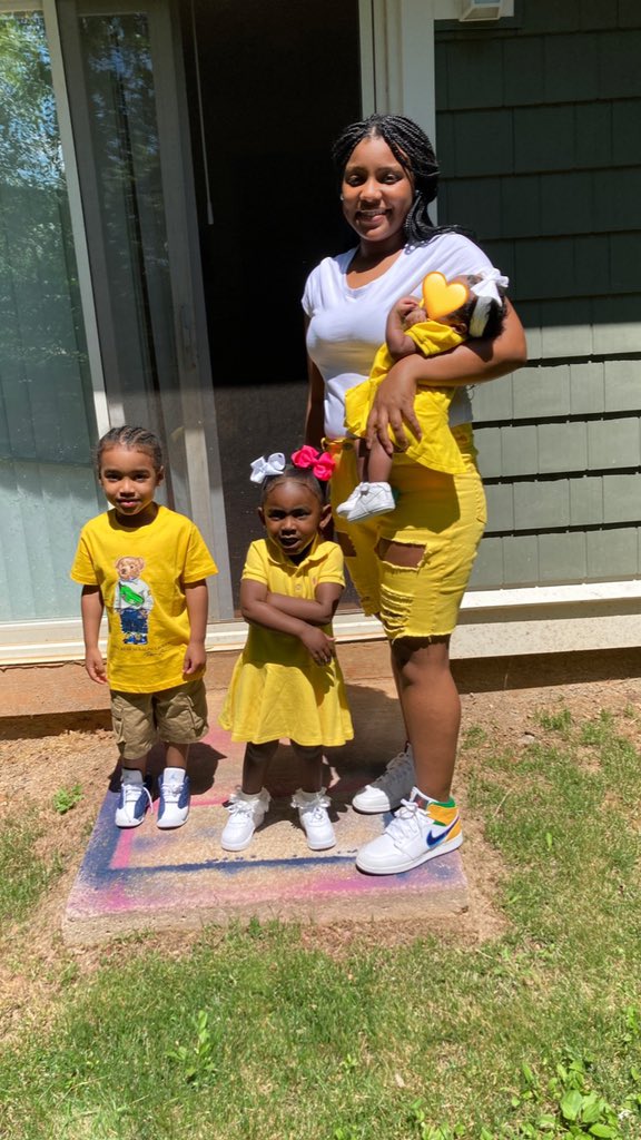 _diamond_dash's tweet photo. Mama and her cubs ππππ #MyTeamGood https://t.co/8inWCpLa8I