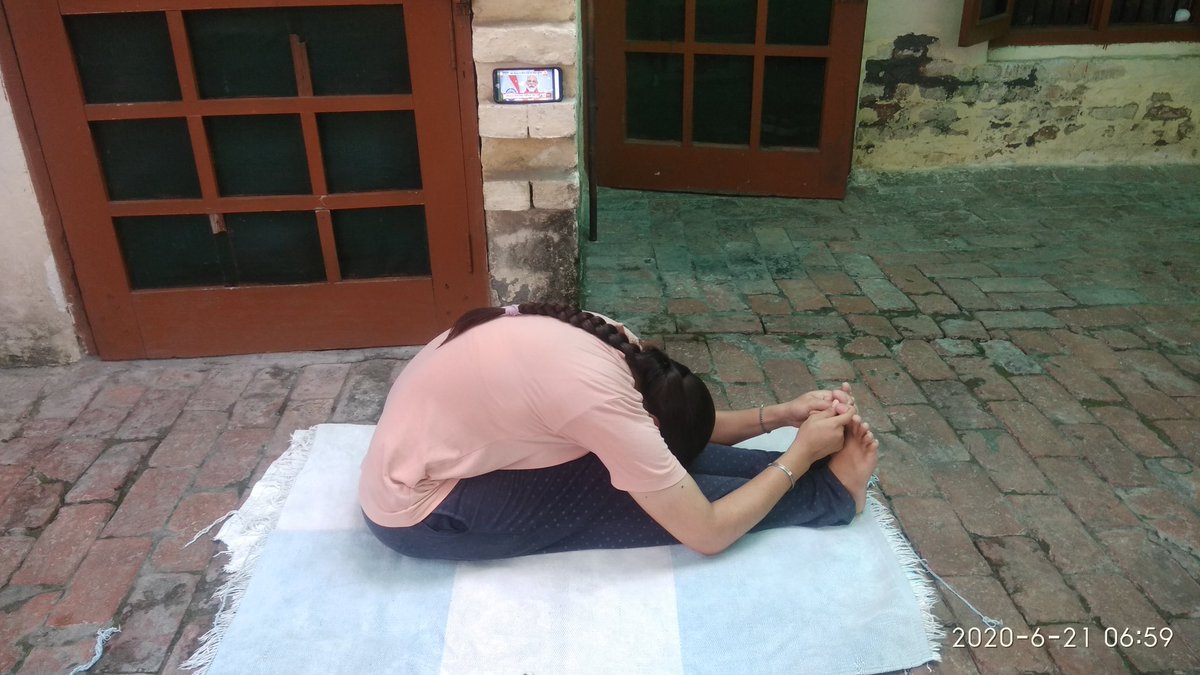 AnishaDhariwal's tweet image. #HarGharYoga and
#YogaAtHome 
@highereduHRY