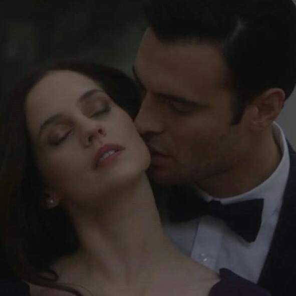 El 1 de Julio se viene el trailer de la segunda parte de #GabrielsInfernoMovie ♡♡♡