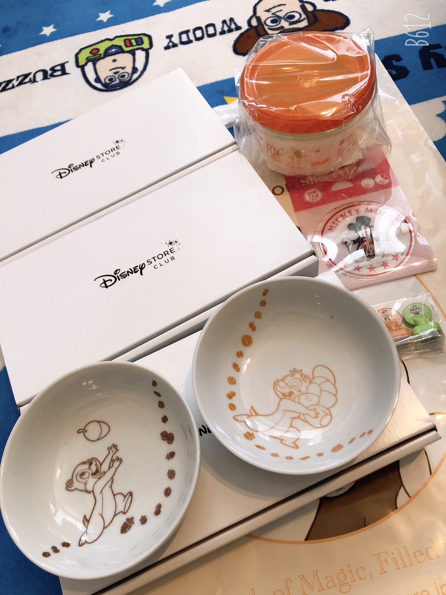 ミッキーたろう ディズニーストアのポイントで交換してきたプレミアムグッズ T Co Vifpknwpbk Twitter