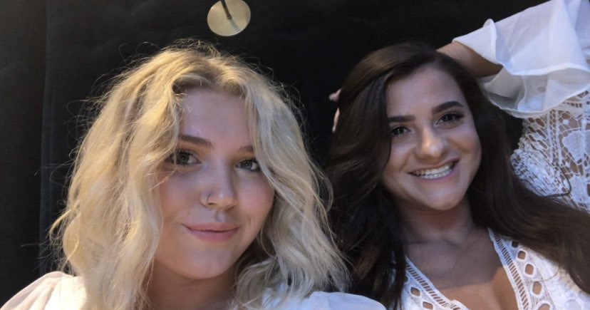HKasapis's tweet photo. happiest of birthdays to my sweet sis @AKMilosevic 🥺✨💛i hope u had the best day, 22 looks good on you;) so much love💕🍾🥂 https://t.co/i3Q0dCbiZm