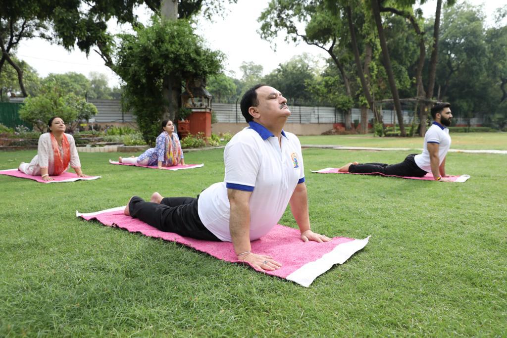 BJP National President Shri <a href="/JPNadda/">Jagat Prakash Nadda</a> performs yoga at his residence on #InternationalYogaDay today. #MyLifeMyYoga