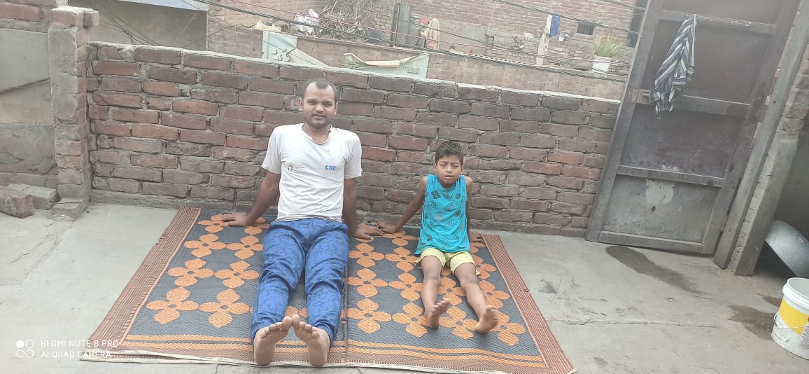 Rahulmzncsc's tweet photo. CSC Vle  Celebrate International Yoga Day 2020.

#CSCPeYoga
#IDoYogaAtHome
@CSCegov_
 @CSCUttarPradesh
@SunnyTo74520873
@Sandeep29329836 https://t.co/gKf0WtuYDB https://t.co/97o7EEYnYM
