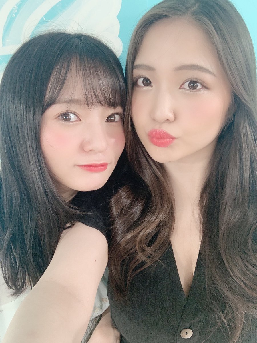 新しいお仕事の撮影でした♡♡
サンスポGoGoクイーンの先輩のさっちょさん、こんこんさんも一緒でした！嬉しい〜！と、西ちゃん😚💗これからが楽しみだな〜るんるんっ https://t.co/Nyxkb3gRqC