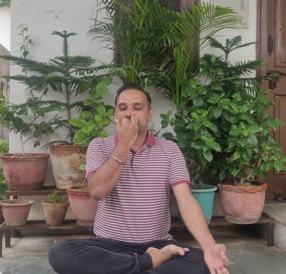 UttamGu39907295's tweet photo. #CSCPeYoga #IdoYogaatHome https://t.co/bYgpQmfVmG