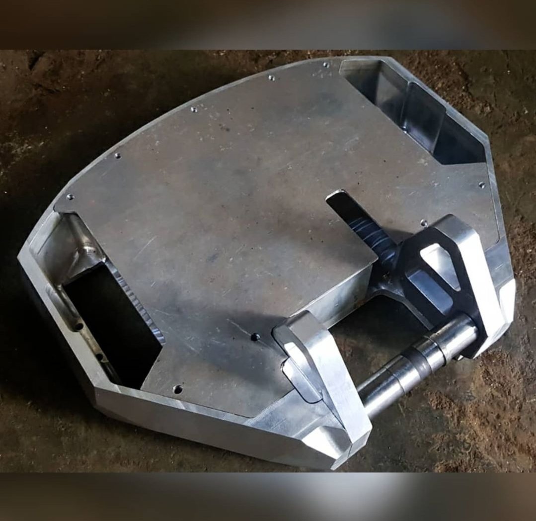 visionbotz's tweet photo. 🔥Venus 💯 Assembly Time🤙🏼
#TheInternationalRobowarChampion #Machining #Unibody #6061t6 #MechanicalStuff #Visionbotz #Techfest #Gensace #banebots #propdrive #redbrick #vex #colson #battlebots2019 #BattleBots #combat #Robowar #combatboots #combatrobotics #Robotics #Upgradation https://t.co/ujPkelnAXl