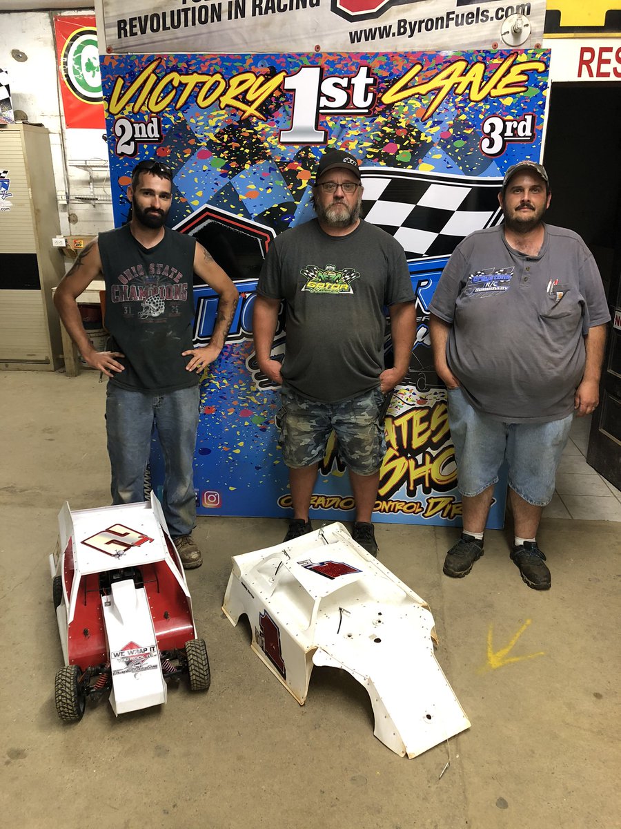 TheBarnRaceway tweet media