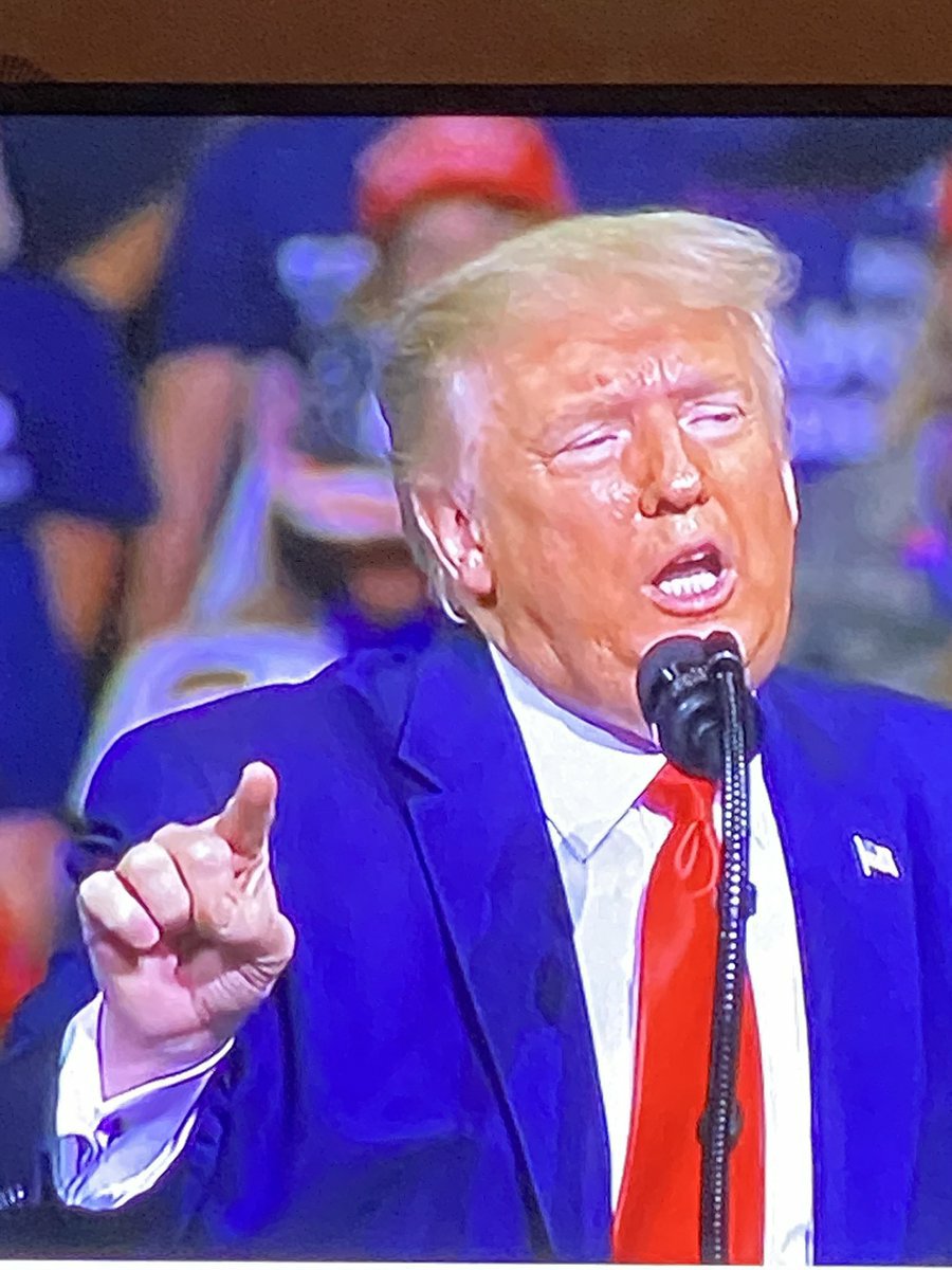 Adding to my threadAt the  #TulsaRally  #Trump said out loud that he told his administration to "slow down the testing" in order to report lower  #COVID19 numbers to make his so-called response to the  #CoronaVirus look better That's sheer negligence https://twitter.com/American_Bridge/status/1274548146262151168?s=19