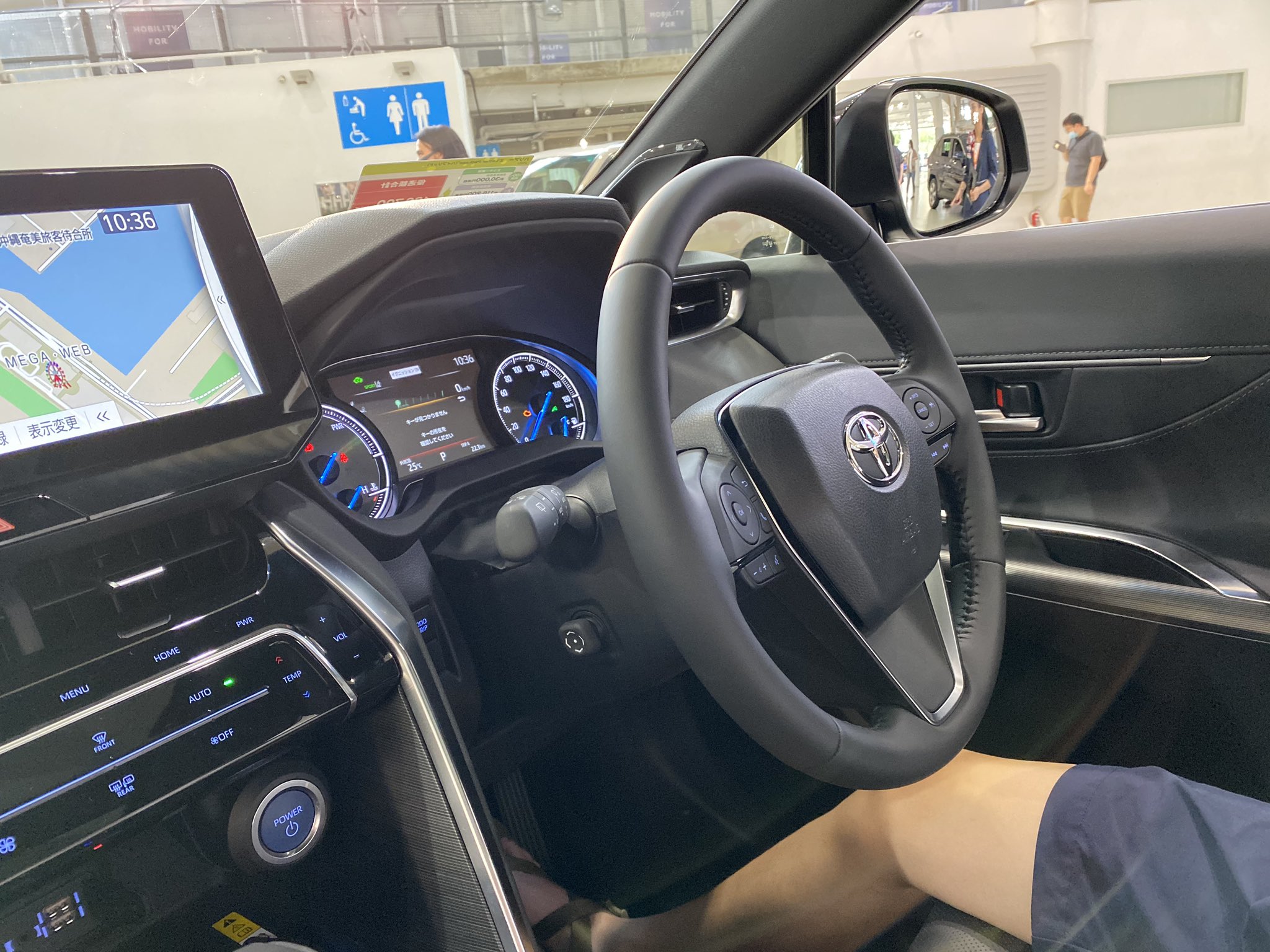 いわっき 新型ハリアーの電動チルト Amp テレスコピックステアリング Rav4と同様に前後の可動域大きくていいね T Co Xvcj17ug60 Twitter