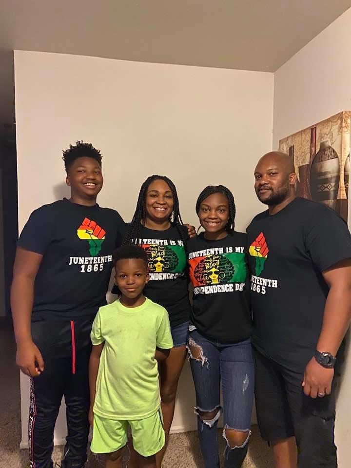 Kanisha721's tweet photo. Happy Father’s Day to my husband @gtjr28 ! Thank you for being such an amazing father to your children! They are truly blessed!! ❤️❤️#thethomas’s https://t.co/fKijgNbCTk