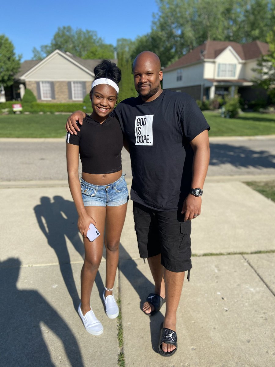 Kanisha721's tweet photo. Happy Father’s Day to my husband @gtjr28 ! Thank you for being such an amazing father to your children! They are truly blessed!! ❤️❤️#thethomas’s https://t.co/fKijgNbCTk