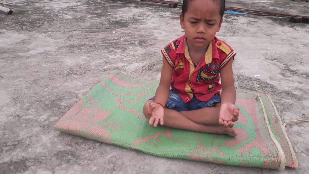 LOKESHPRATAPYA1's tweet image. Balrampur, U.P.
CSC Celebrate International Yoga Day 2020.

#CSCPeYoga
#IDoYogaAtHome
@CSCegov_
 @CSCUttarPradesh 
@Promo131292 
@divyadarshan08