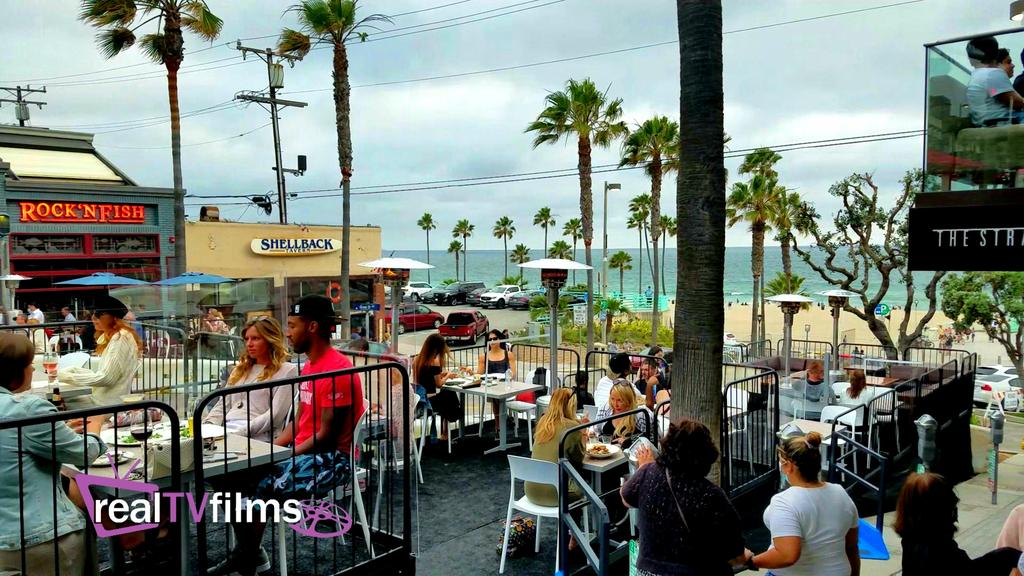 Downtown #ManhattanBeach started the new EURO DINING on the street and it's a HIT. #southbay #southbaylife