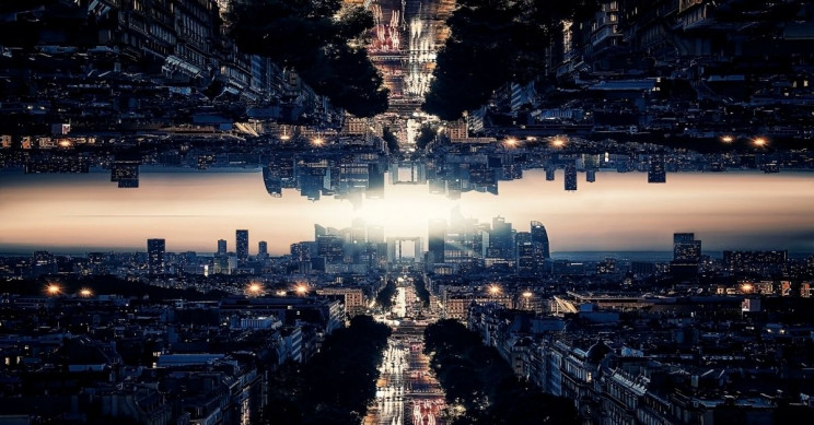 அழைக்கப்படும். அதாவது நாம் வாழும் பிரபஞ்சம் அல்லது உலகம் போன்றே இன்னொரு பிரபஞ்சம் இருக்கும் என்பது தான் இந்த மாற்று பிரபஞ்சஞ்சத்திற்கான அடிப்படை கோட்பாடு இது ஒரு மிகப்பெரிய விவாதம் இதைப்பற்றி இன்னொரு பதிவில் தெளிவாக குறிப்பிடுகிறேன். அதற்கு முன் இது உள்ளது என்பதை மேலும் 