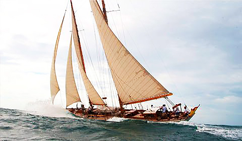 NauticaReport's tweet image. So Fong, 1937
nauticareport.it/dettnews/barch…
#SoFong #sloopMarconi #SparkmanStephens #AhKingSlipwayCompany #veledepoca #barchedepoca #vintageyacht