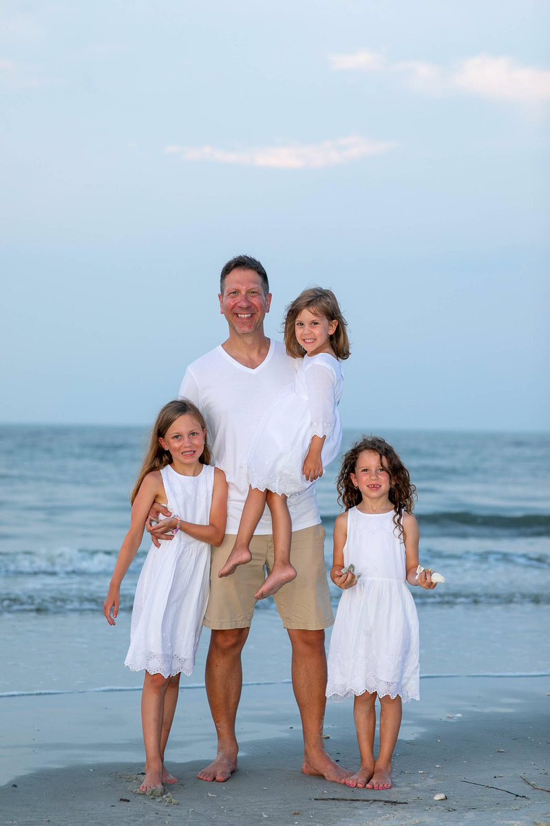 KrissyTaylor's tweet photo. Three very lucky girls get to call @KasperShow “Dad”! The best hands-on, ponytail making, wardrobe coordinating, dad joke telling, sometimes annoying, best hugging dad! You are the perfect balance to this estrogen filled house! We love you today - &amp; everyday! Happy Father’s Day! https://t.co/abgczRUTbm