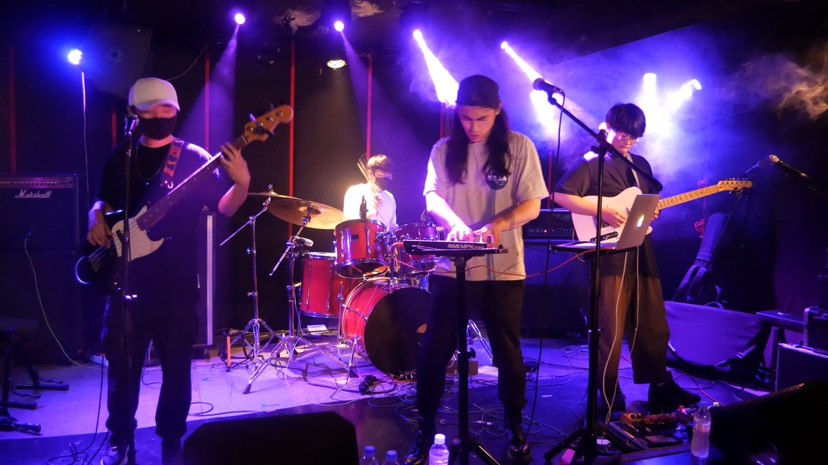 southkoreaindie's tweet photo. [2020.06.14] 플랫폼 스테레오(Platform Stereo) Full Live 4K @ 리얼라이즈
https://t.co/x7MsdXf3Td
#플랫폼스테레오 #PlatformStereo #부산 #리얼라이즈 #ClubRealize  #밴드 #band #korearock #koreaband #krock #koreaband #kmusic #koreamusic #kpop https://t.co/nUC1fs68Pz