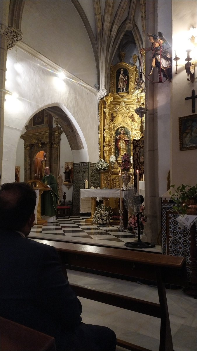 "Que sea Cristo el único juez de aquello que hemos echo y dejado de hacer. Pero confiar en Dios porque el no nos abandonará " Palabras de Nuestro Director Espiritual en la Misa de Acción de Gracias.