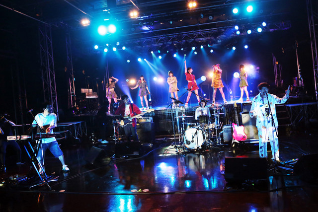 音楽ナタリー على تويتر ライブレポート でんぱ組 神聖かまってちゃん 無観客のライブハウスを贅沢に使って笑顔でコラボセッション Https T Co Vhfpusqpqf Dempagumi Skc