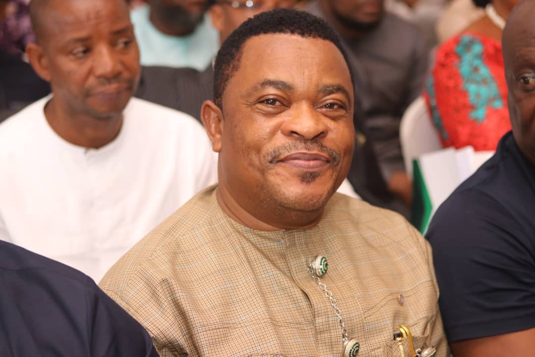 AngelOsuagwu's tweet photo. Words can't express how much I'm proud of my father. The best thing that has ever happened to me❤ My Role Model ❤ the LOML❤❤ Everything I've always and ever wanted ❤ HAPPY FATHER'S DAY TO MY DAD. CHIEF SIR VICTOR OSUAGWU😚❤ https://t.co/oYwh5r84j5