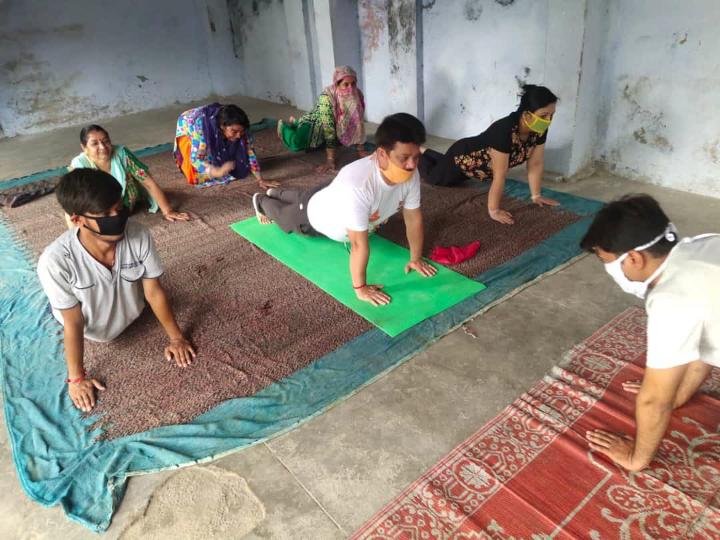 #CSCPeYoga  #IdoYogaatHome 
Community from Hoshiarpur celebrating #Internationalyogaday2020 #YogaForAll  #YogaSeHiHoga 
@dintya15 
@abhi481 
@jpsinghch 
@anilsangwanHR18 
@CSCegov_