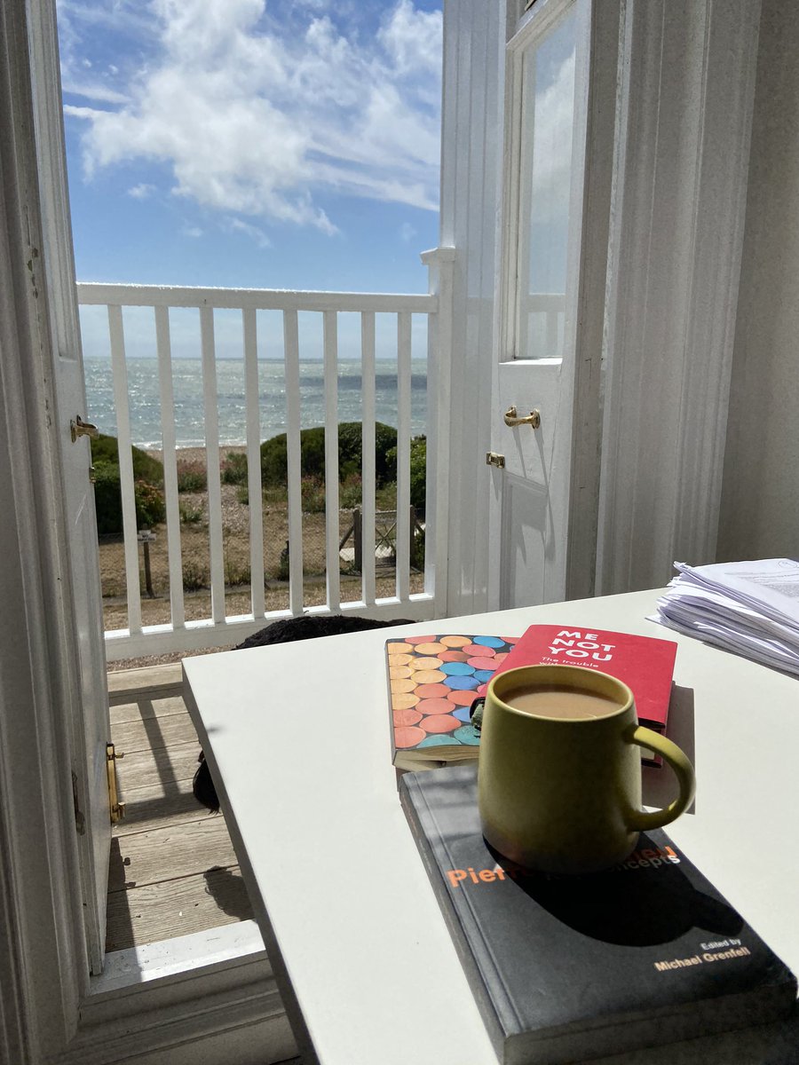 lisbundock's tweet photo. Possibly the best spot I’ve found for writing this assignment #getitfinished #phdlife https://t.co/G1oJF55KyH