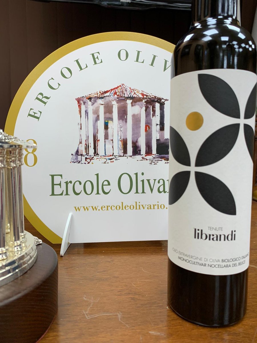oliolibrandi's tweet photo. Abbiamo vinto l'Ercole Olivario 2020!
https://t.co/5fwclYwPGj
#ercoleolivario #Awards #organic #extravirgin #evoo #oliolibrandi #tenutelibrandi #organicfarming https://t.co/2XKKCZFslO
