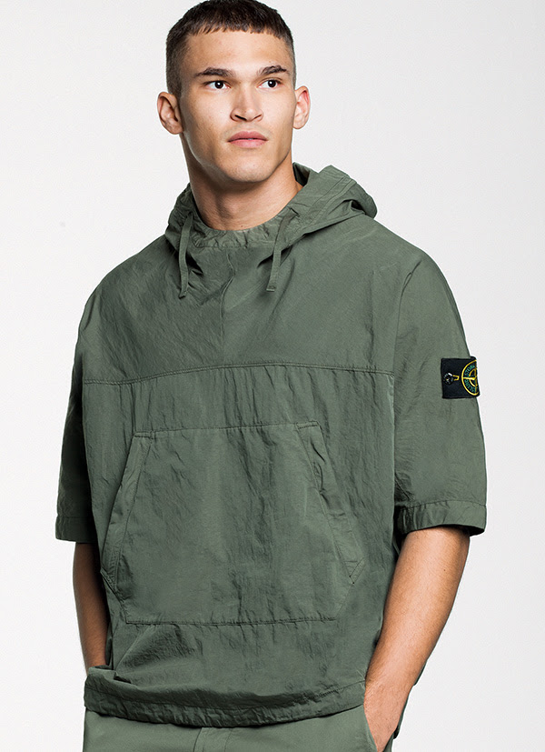 #StoneIsland 12208 HOODED OVERSHIRT IN OLIVE bit.ly/2BsZabj